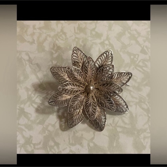 Vintage Silver Filigree Flower Brooch #6620 - Picture 5 of 6